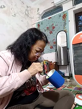 Hotestlove online show from 18, 11, 2025