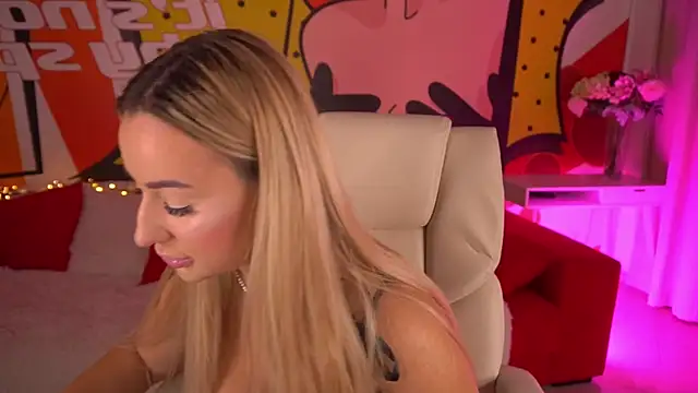 Snapshot of LiaBrazzerr chatting on 15, 11, 2025 LiaBrazzerr online show from 15, 11, 2025