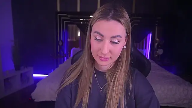 Snapshot of LiaBrazzerr chatting on 11, 3, 2025 LiaBrazzerr online show from 11, 3, 2025