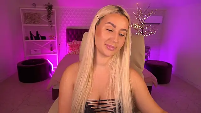 LiaBrazzerr online show from 23, 5, 2026