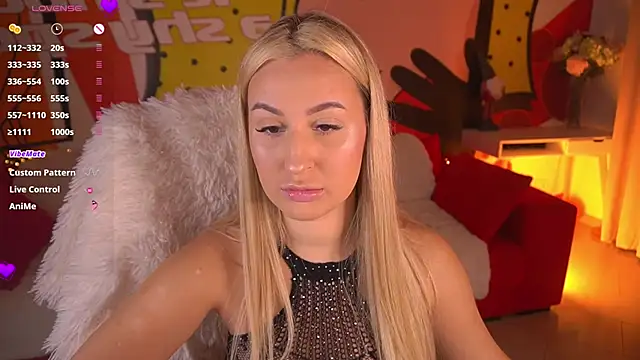 Snapshot of LiaBrazzerr chatting on 15, 12, 2025 LiaBrazzerr online show from 15, 12, 2025