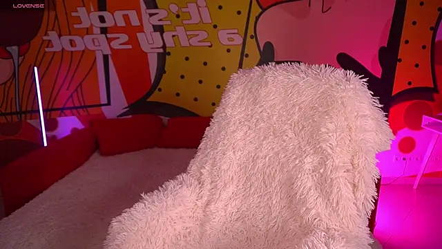 Snapshot of LiaBrazzerr chatting on 6, 2, 2026 LiaBrazzerr online show from 6, 2, 2026