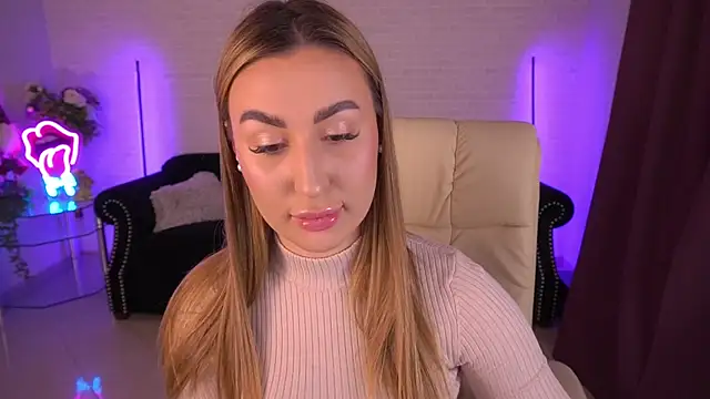 Snapshot of LiaBrazzerr chatting on 15, 3, 2025 LiaBrazzerr online show from 15, 3, 2025