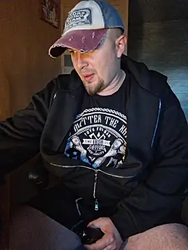 Foxyshaved online show from 23, 9, 2025