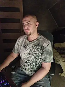 Foxyshaved online show from 5, 11, 2025