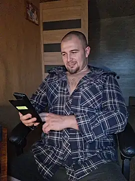 Foxyshaved online show from 21, 9, 2025