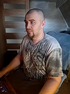 Foxyshaved online show from 7, 3, 2026