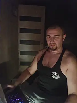 Foxyshaved online show from 31, 10, 2025