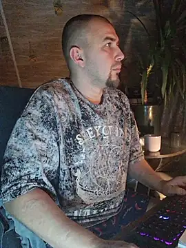 Foxyshaved online show from 25, 11, 2025