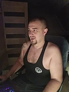 Foxyshaved online show from 2, 11, 2025