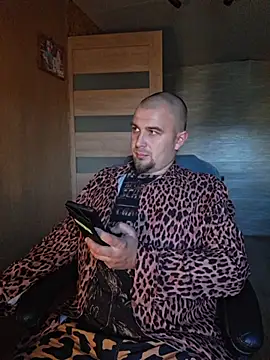 Foxyshaved online show from 24, 9, 2025