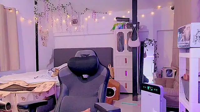 Kana G online show from 13, 3, 2025