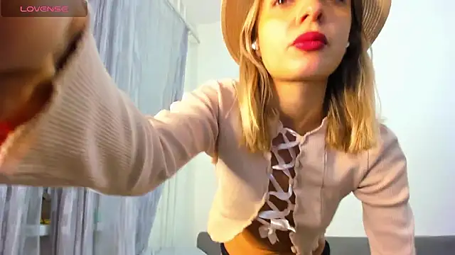  ellen meow  online show from 14, 12, 2025