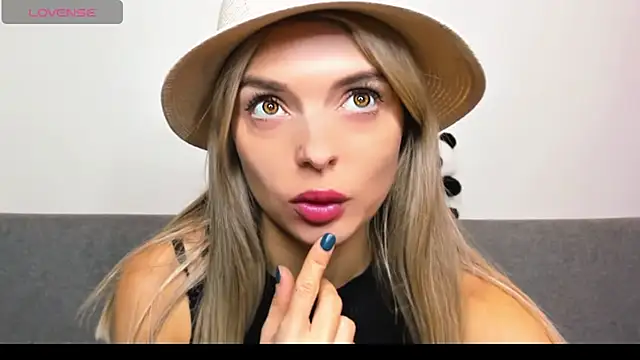 Snapshot of _ellen_meow_ chatting on 12, 6, 2026 ellen meow online show from 12, 6, 2026