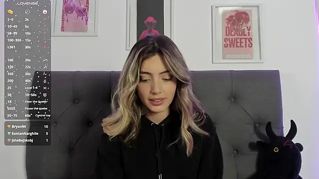 Snapshot of IsadoraGalle_ chatting on 17, 2, 2026 IsadoraGalle online show from 17, 2, 2026