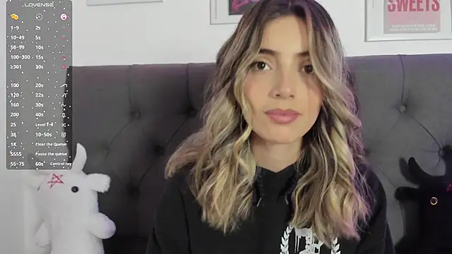 Snapshot of IsadoraGalle_ chatting on 24, 2, 2026 IsadoraGalle online show from 24, 2, 2026