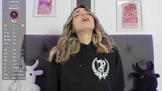 Snapshot of IsadoraGalle_ chatting on 22, 2, 2026 IsadoraGalle online show from 22, 2, 2026