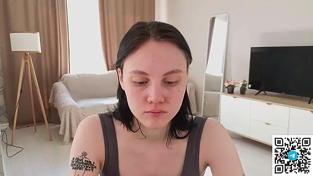 MaryCoopeer online show from 24, 4, 2026