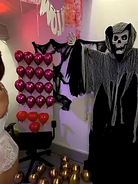 emma4xxx online show from 31, 10, 2025