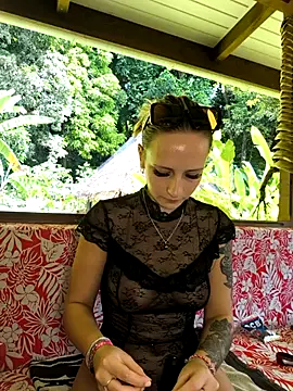 emma4xxx online show from 12, 1, 2026