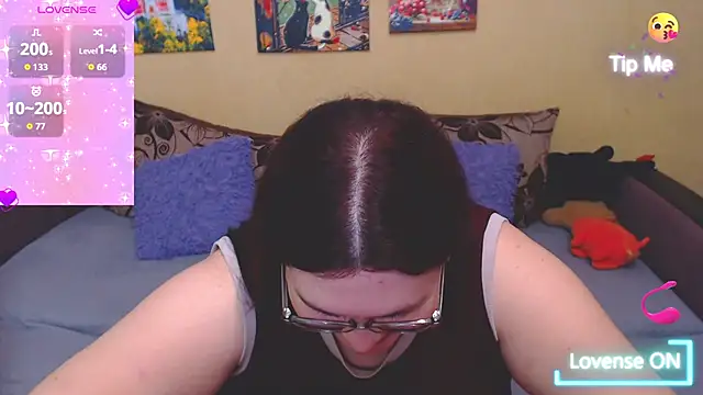 Snapshot of JuliaKeln chatting on 18, 5, 2026 JuliaKeln online show from 18, 5, 2026