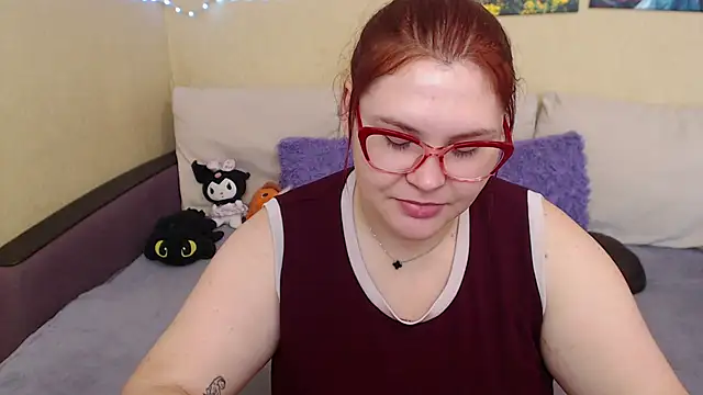 JuliaKeln online show from 10, 9, 2025