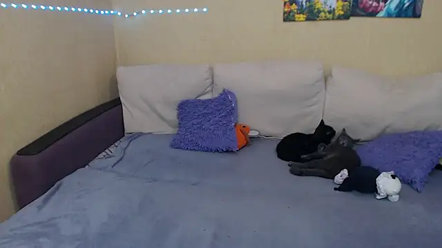 JuliaKeln online show from 23, 9, 2025