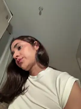 CuteeRose online show from 7, 2, 2026