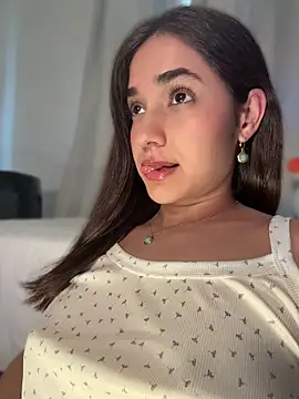 CuteeRose online show from 10, 5, 2026