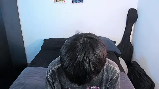 Aventure Twinks online show from 22, 2, 2026