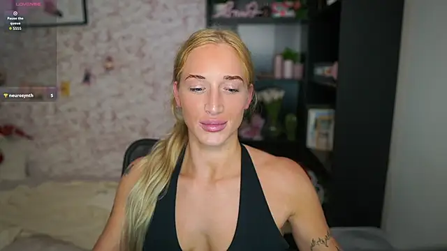 Nicolette  Shea  online show from 4, 2, 2026