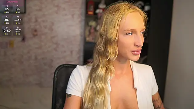 Nicolette  Shea  online show from 17, 1, 2026