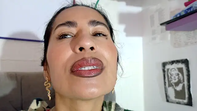 fantasty nylon online show from 13, 11, 2025