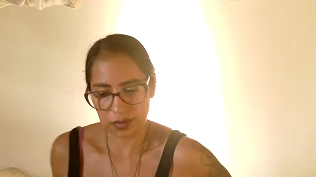 fantasty nylon online show from 24, 3, 2026