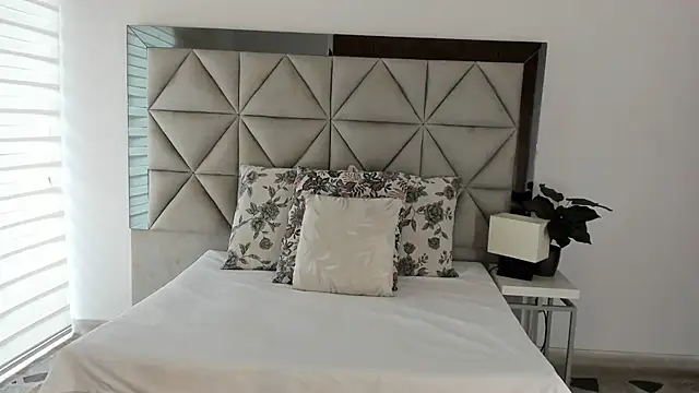 nina pons online show from 12, 9, 2025