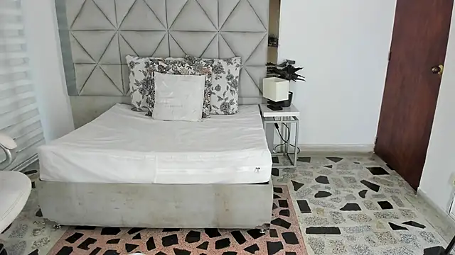 nina pons online show from 1, 10, 2025