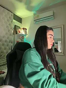 ZarahEvans online show from 10, 10, 2025