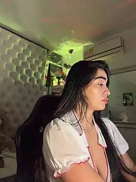 ZarahEvans online show from 26, 5, 2026
