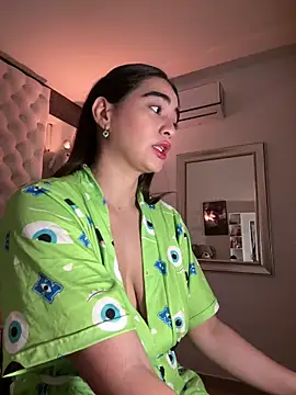 ZarahEvans online show from 15, 2, 2025