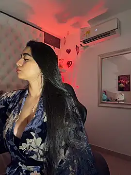 Snapshot of ZarahEvans chatting on 3, 3, 2026 ZarahEvans online show from 3, 3, 2026