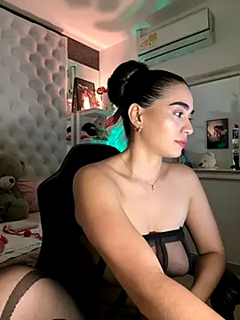 ZarahEvans online show from 21, 11, 2025