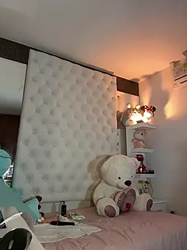 ZarahEvans online show from 12, 2, 2025