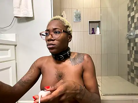 VixenCapri online show from 19, 12, 2025