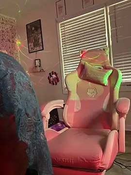 VixenCapri online show from 8, 9, 2025