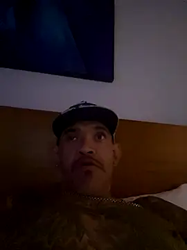 RoodoggXL online show from 11, 11, 2025