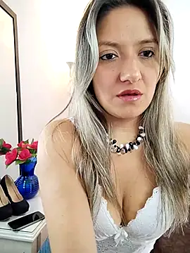 valeriahunter1 online show from 2, 12, 2025