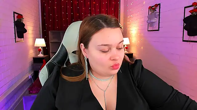 KimberlyMaran online show from 5, 3, 2025