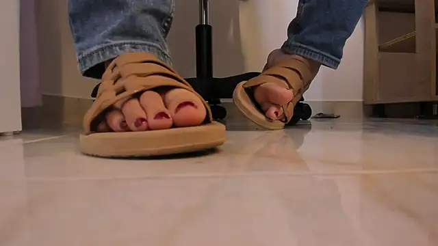 kattypinkk online show from 24, 3, 2026