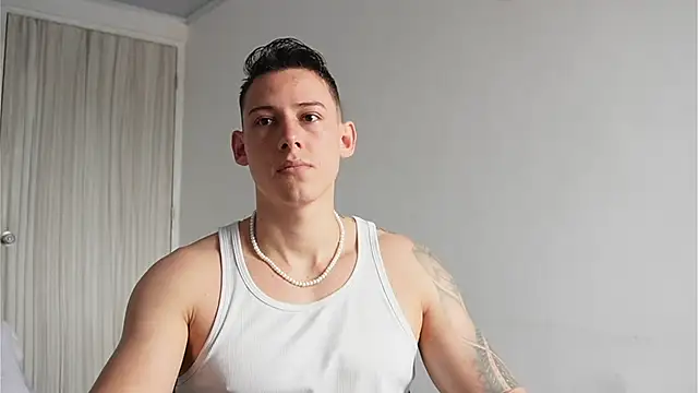 Muscle King Cum online show from 17, 4, 2026