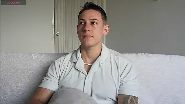 Snapshot of Muscle_King_Cum chatting on 13, 7, 2026 Muscle King Cum online show from 13, 7, 2026